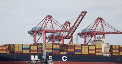 Mỹ tạm đình chỉ Đạo luật Jones để "giải cứu" các nhà máy lọc dầu