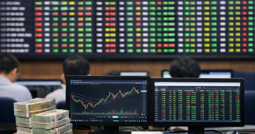 Ai vừa chi gần 400 tỷ ‘bắt đáy’ cổ phiếu Việt trong phiên đầu tuần?