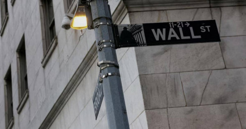 Sóng ngầm 1.900 tỷ USD: Phố Wall rút lui, ‘cá mập’ săn nợ trỗi dậy