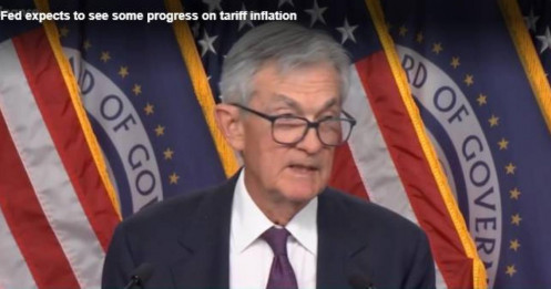 Cục Dự trữ Liên bang giữ nguyên lãi suất và duy trì khả năng cắt giảm lãi suất thêm một lần nữa trong năm nay khi sự bất ổn ngày càng gia tăng