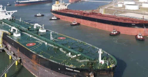 Cú xoay trục chấn động: 60 triệu thùng dầu Mỹ ồ ạt đổ vào châu Á, Trung Đông thất thế