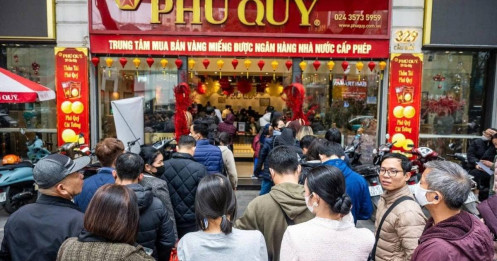 Bạc lao dốc gần 8%, có lúc thủng 65 USD/ounce – Điều gì đang gây áp lực lên kim loại quý?