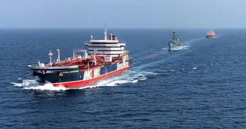 Hormuz đứng trước kịch bản can thiệp quân sự tập thể