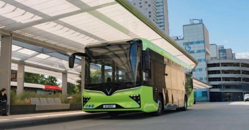 VinFast toan tính "thâu tóm" thị phần xe khách điện?