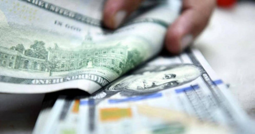 USD "chao đảo" giữa sóng gió Trung Đông