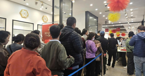 Vàng "bốc hơi" gần 12 triệu trong tuần: Kịch bản nào cho tuần mới?