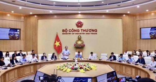 Hoàn thiện khung pháp lý về giao dịch hàng hóa phái sinh