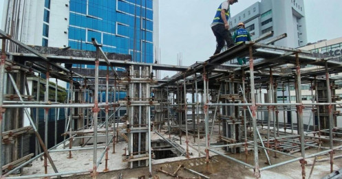 "Bão giá" vật liệu xây dựng quét qua túi tiền người dân