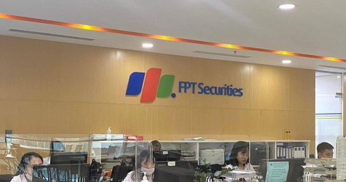 FPTS “đi ngược dòng”: kế hoạch 2026 suy giảm, chủ tịch từ nhiệm - tín hiệu thận trọng hay báo động chu kỳ ngành?