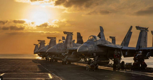 Mỹ vẫn không kích Iran dù ông Trump tuyên bố “tạm dừng”