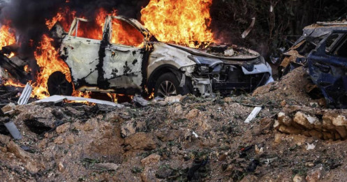 Iran liên tiếp phóng tên lửa vào Israel, bác bỏ lời kêu gọi đàm phán của Trump là "tin giả"