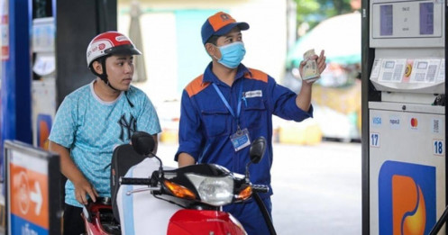 Khi giảm thuế nhập khẩu không còn là "đũa thần" duy nhất cho giá xăng