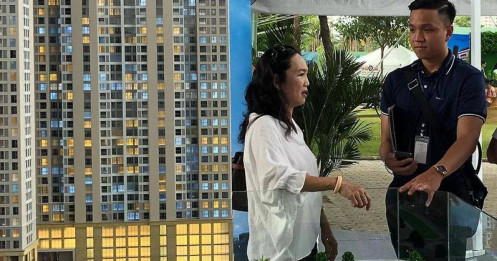 Lãi vay neo cao, giá nhà vẫn “lì đòn”