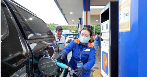 Bất ngờ: Giá xăng dầu Việt Nam thấp hơn nhiều nước trong khu vực