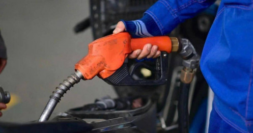 Áp lực lạm phát và "mệnh lệnh" giảm thuế xăng dầu của Bộ Tài chính