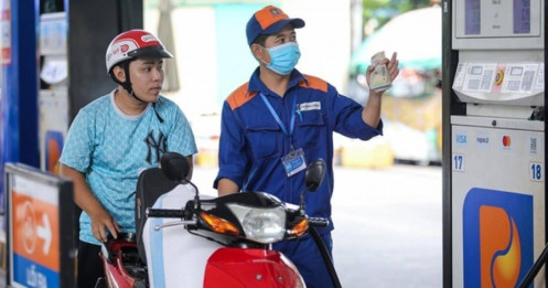 Nỗ lực ghìm cương giá xăng dầu