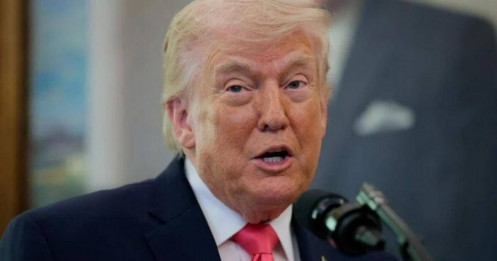 Ông Trump tuyên bố Iran đã “xuống nước”, hé lộ thương vụ tiền khổng lồ