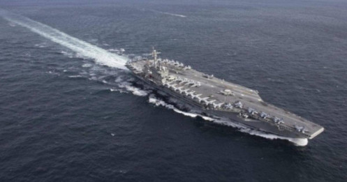 Tổng thống Trump thông tin vụ tàu sân bay Mỹ bị Iran nã 101 tên lửa