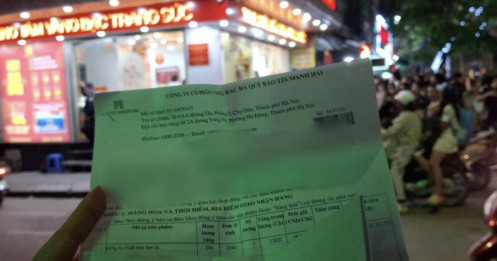 Bán vàng kiểu lấy giấy hẹn, ‘trả tiền trước - nhận vàng sau’ có đúng luật?