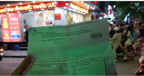 “Tiền trao, vàng chưa nhận”: Hình thức bán vàng này có vi phạm?