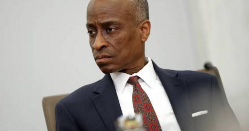 Ông Jefferson của Cục Dự trữ Liên bang dự báo lạm phát sẽ cao hơn trong ngắn hạn do chiến tranh Iran, và có tín hiệu hướng tới việc giữ lãi suất ổn định