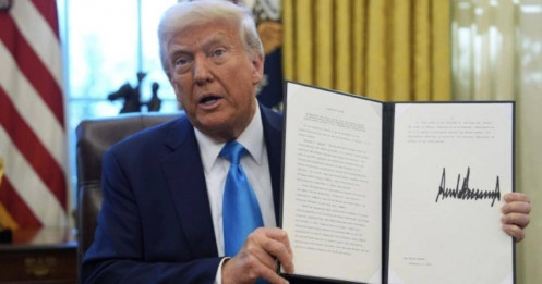 Tiền giấy USD sẽ được in chữ ký của ông Trump