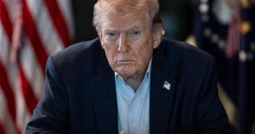 Ông Donald Trump tiếp tục hoãn kế hoạch tấn công hạ tầng năng lượng Iran, gia hạn thêm 10 ngày