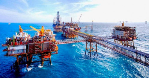 Sóng lợi nhuận quay lại nhóm dầu khí