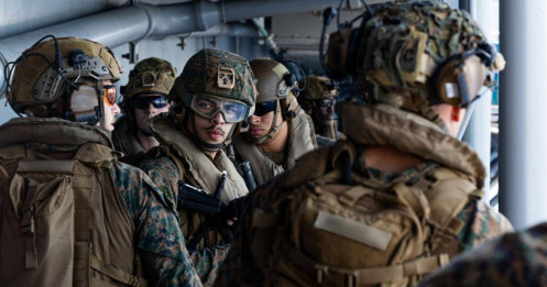 3.500 lính thủy đánh bộ Mỹ áp sát "chảo lửa"