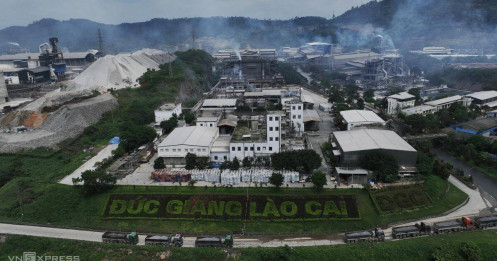 Khói bụi bủa vây người dân ở gần nhà máy hoá chất Đức Giang - Lào Cai