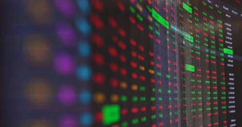 Đường lên 1.700 không bằng phẳng