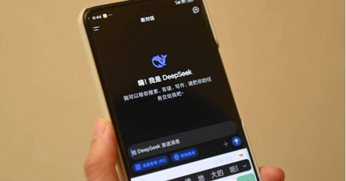 DeepSeek “sập” qua đêm: Hàng trăm triệu người dùng lao đao, lộ rõ sự lệ thuộc AI