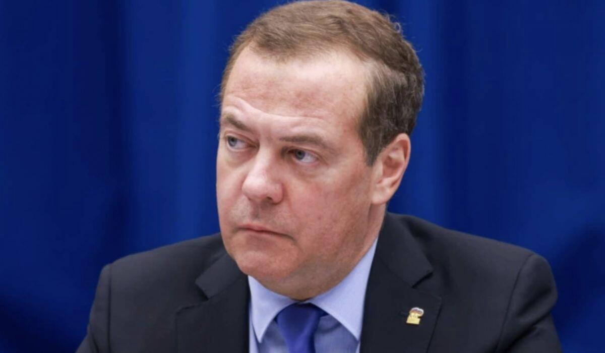 Ông Medvedev: Ukraine sẽ phải trả giá vì vụ tập kích đêm giao thừa