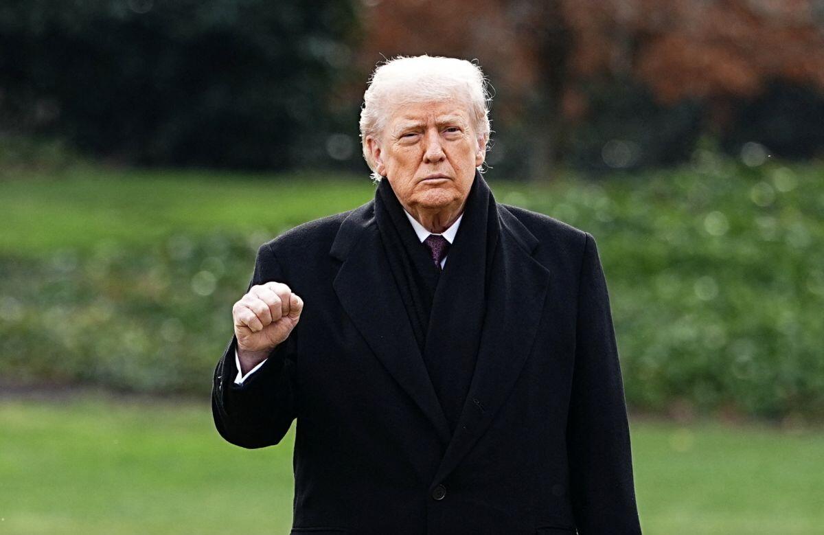 Ông Trump cảnh báo: Mỹ sẵn sàng khai hỏa nếu Iran giết người biểu tình