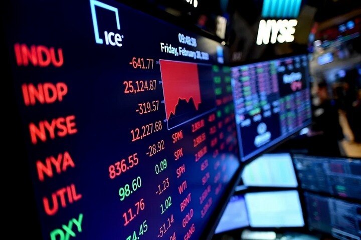 Thị trường chứng khoán thắng lớn trong năm 2025 và triển vọng cho năm mới