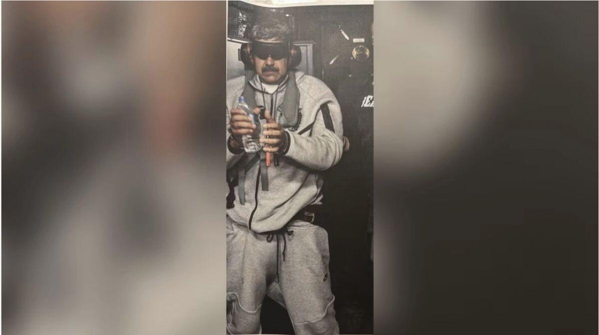 Hình ảnh ông Maduro trên tàu chiến Mỹ