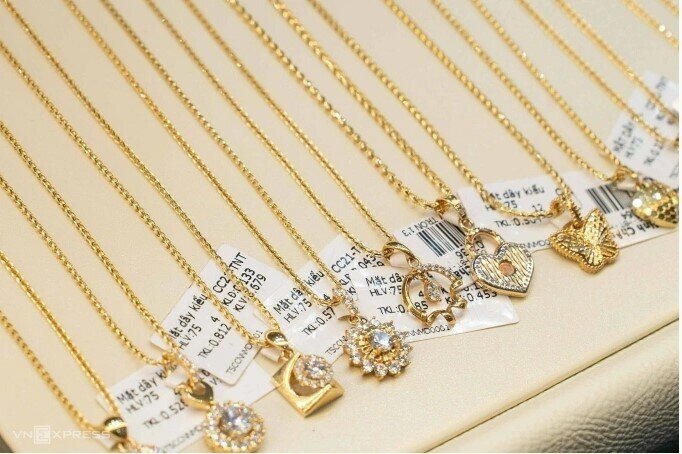 Mỗi lượng vàng đảo chiều tăng 3,5 triệu đồng