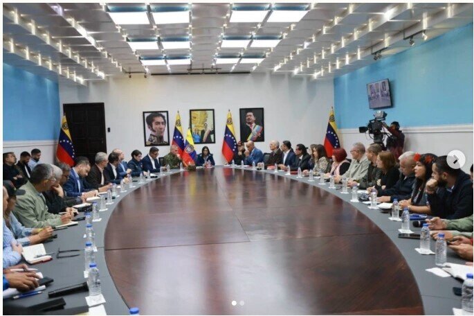 Tổng thống lâm thời Venezuela muốn 'hợp tác cùng phát triển' với Mỹ