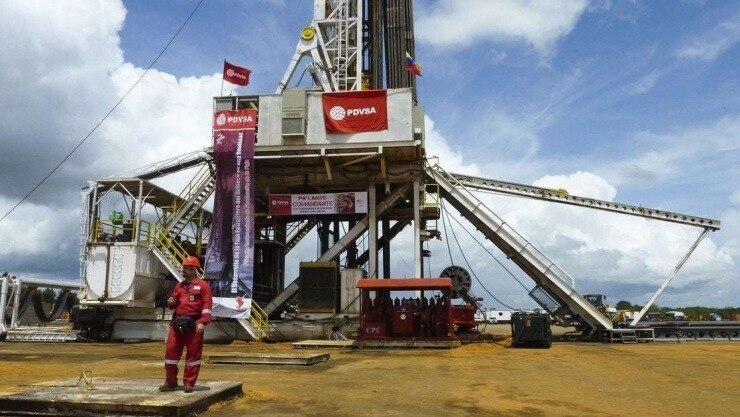 Sở hữu “biển vàng đen” lớn nhất thế giới, vì sao người dân Venezuela vẫn nghèo đói?