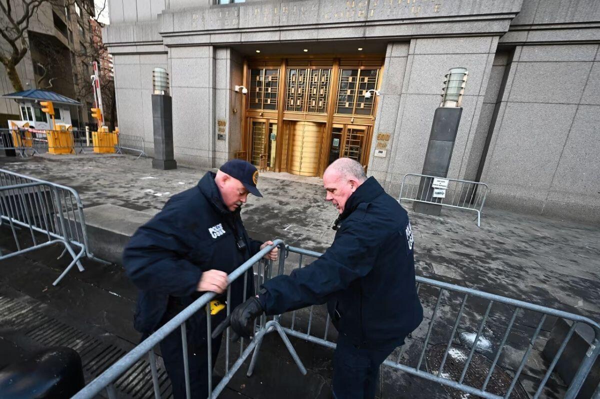 Tổng thống Venezuela Nicolas Maduro và vợ sắp hầu tòa