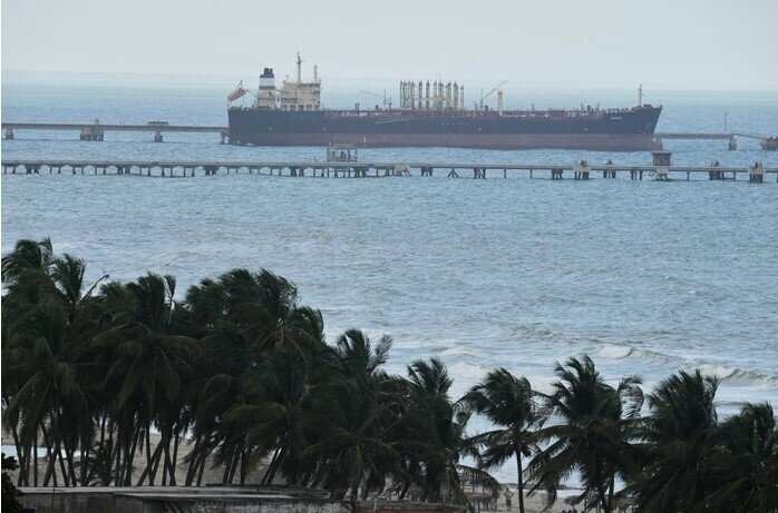 Nhiều tàu chở dầu Venezuela âm thầm rời đất nước