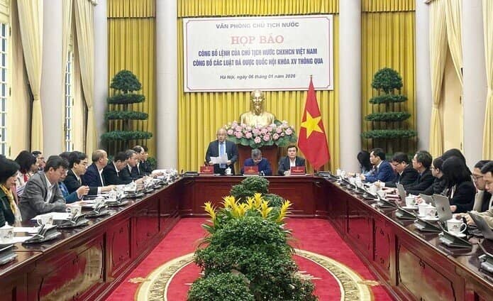 Công bố Lệnh của Chủ tịch nước về các luật thuế, nhiều quy định liên quan hộ kinh doanh