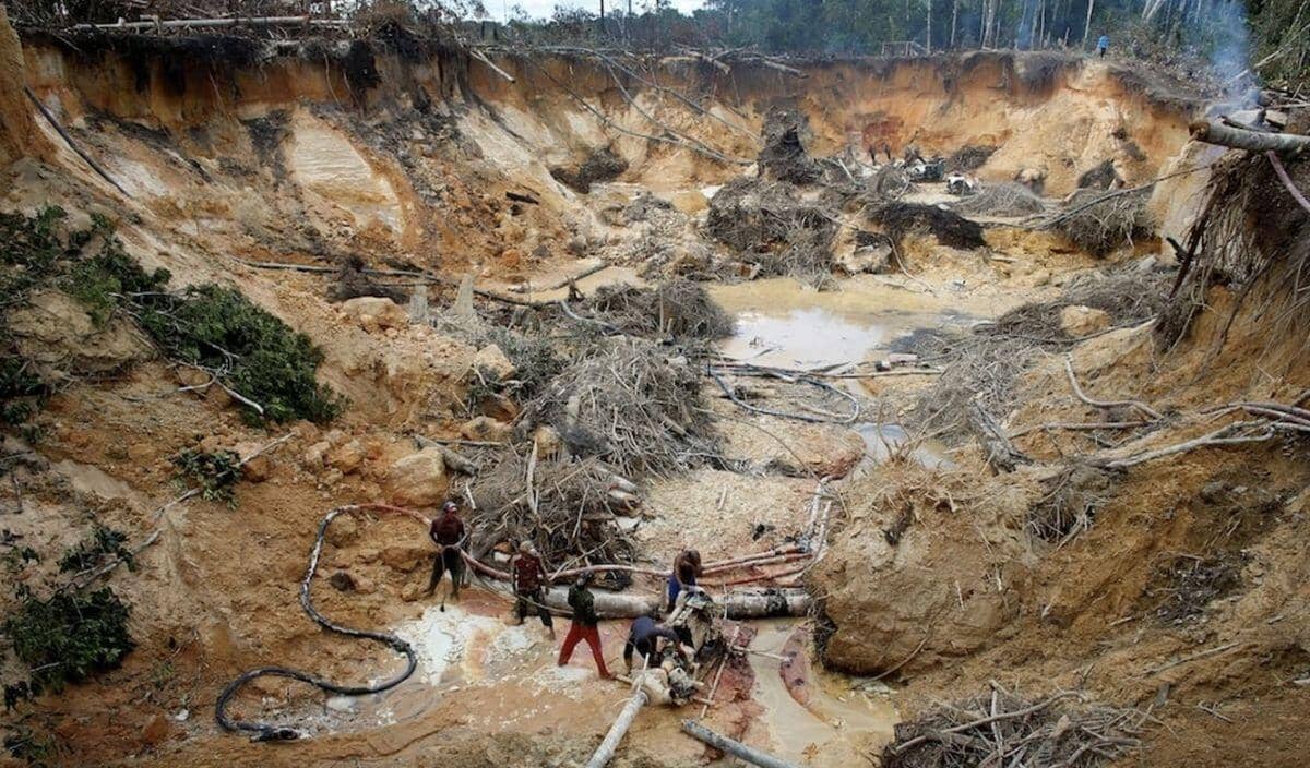 Venezuela đang sở hữu “núi vàng” 8.000 tấn và 1 triệu carat kim cương dưới lòng đất