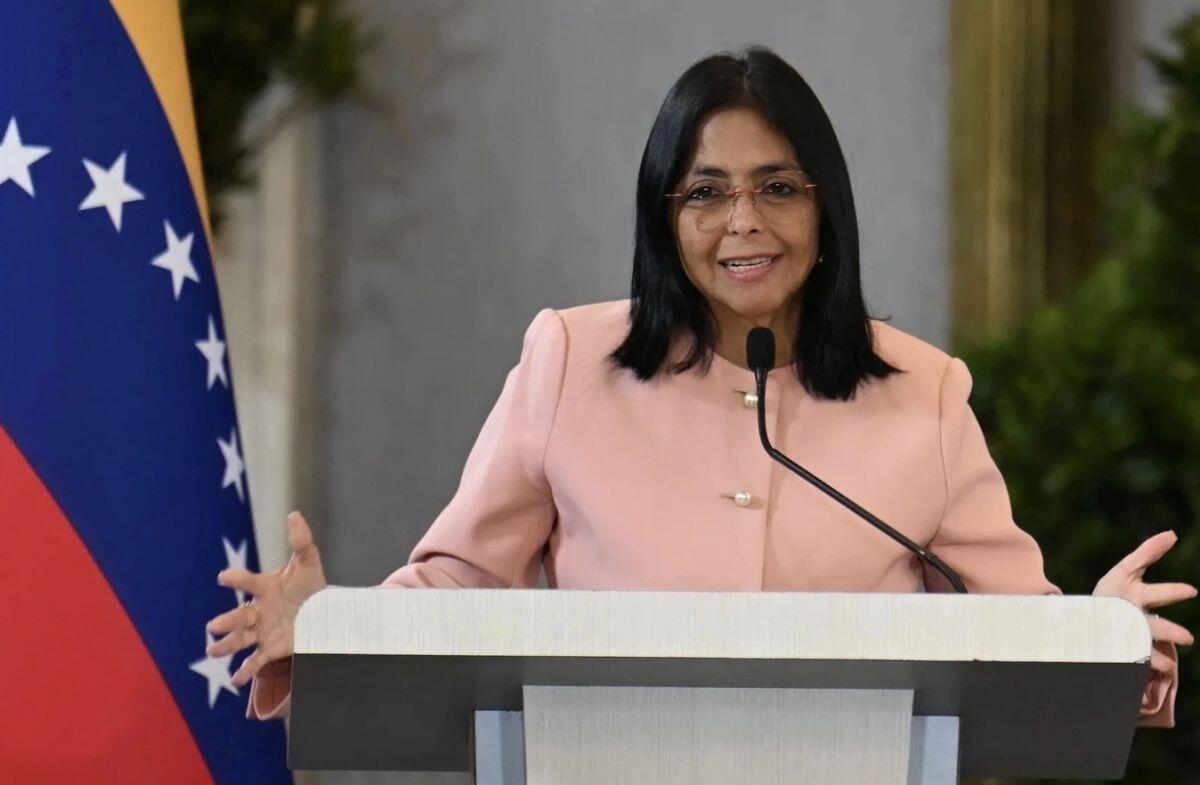 Caracas “đáp trả thẳng mặt” ông Trump: “Không thế lực nào điều hành Venezuela ngoài người Venezuela!”