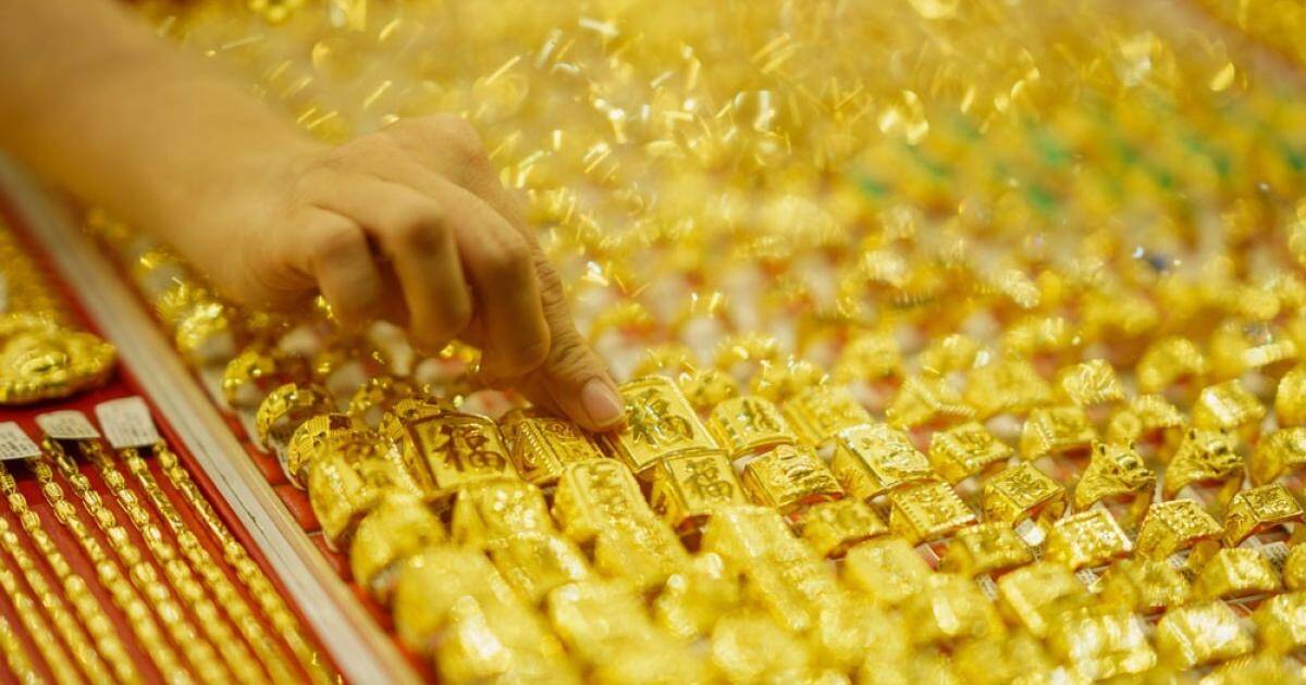 Giá vàng hôm nay 9/1/2026 giằng co đầu năm 2026, vàng SJC xa dần mốc 160 triệu