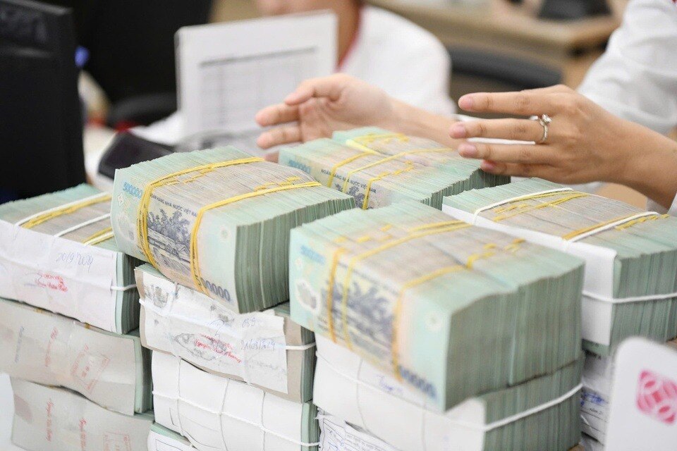 Đo Áp lực mang tên “lãi suất, tỷ giá”