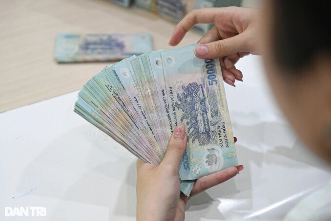 Xuất hiện lãi suất tiết kiệm lên tới 9,65%