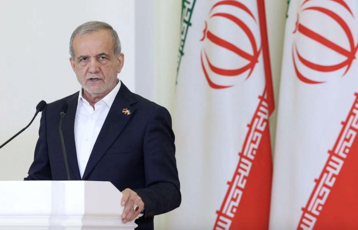 Mỹ xem xét biện pháp cứng rắn, Iran tuyên bố sẵn sàng tấn công phủ đầu