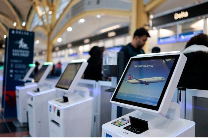 Chính quyền Trump hủy hơn 100.000 visa trong năm qua