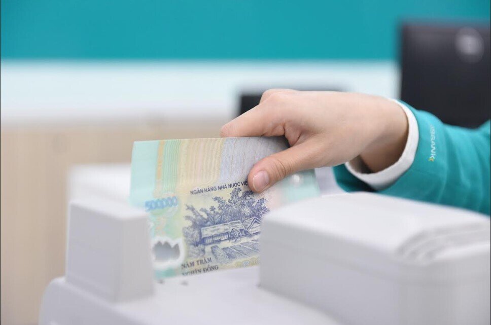 Cầm ABB giữa rung lắc: Một hành trình đầu tư dựa trên dữ liệu và sự thay đổi cốt lõi